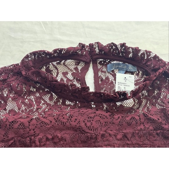 Womens Layered With Love Lace Burgundy Cold Shoulder High Round Neck Size M New - Picture 4 of 6